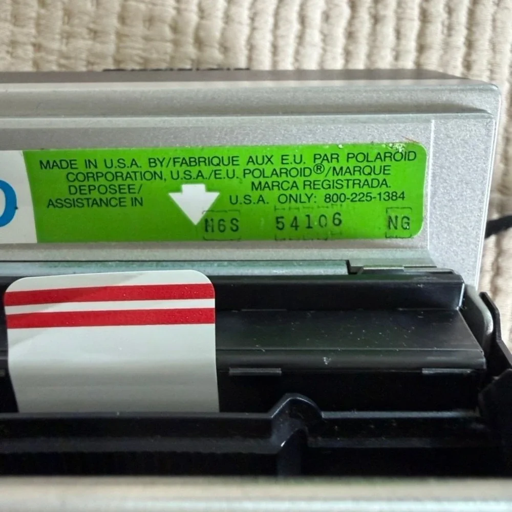 Polaroid‎ Sun 600 LMS Instant Camera Black Silver Vintage Untested 600 Film